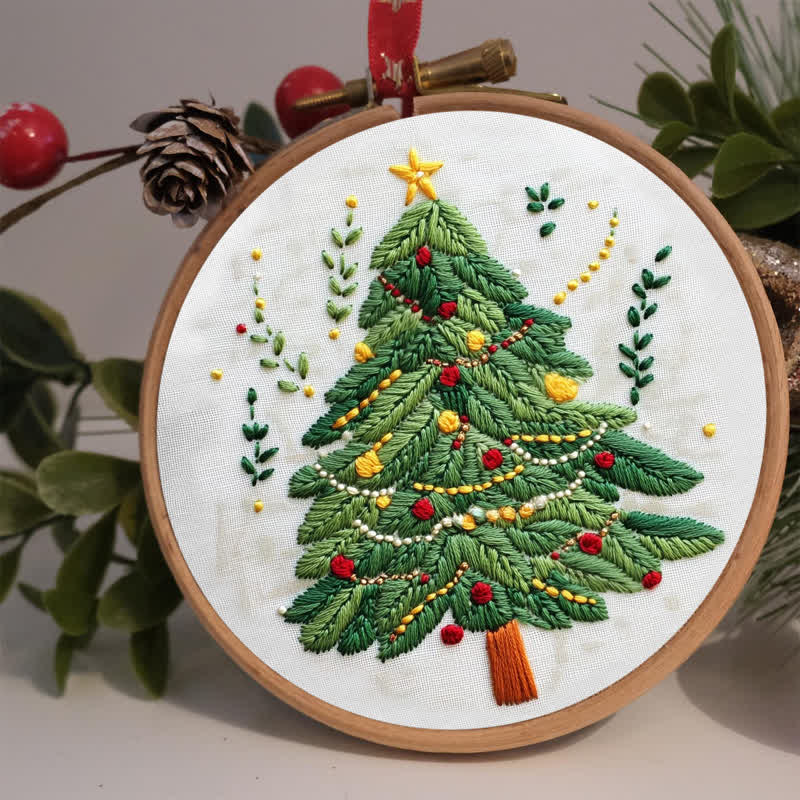 Rubbyoo Embroidery Kit - Cute Christmas Tree